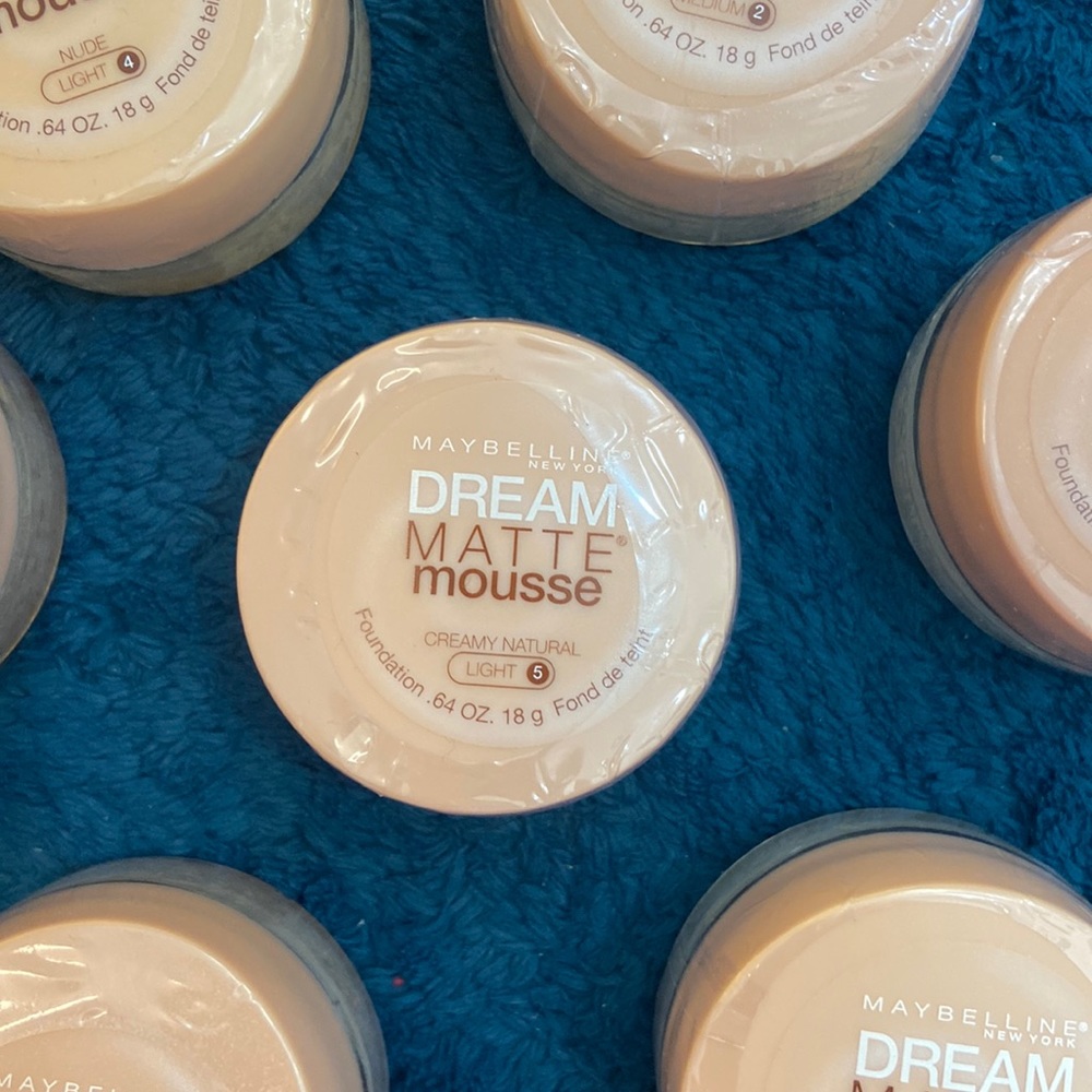 Maybelline Dream Matte Mousse Creamy Natural Light 5